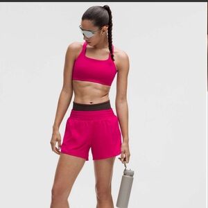 NWT Lululemon Hotty Hot High-Rise Lined Short 4"
Passionate